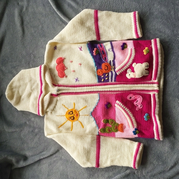 Other - Kids Size 8 - White Handwoven Peruvian sweater